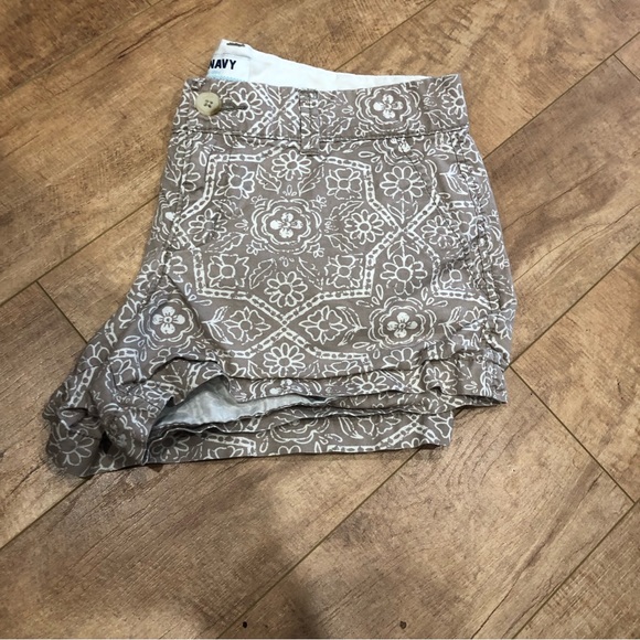 Old navy lot 2 pairs of short shorts size 2 - Picture 11 of 11